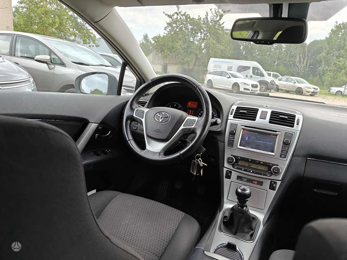 Toyota Avensis, 2.0 l., Универсал