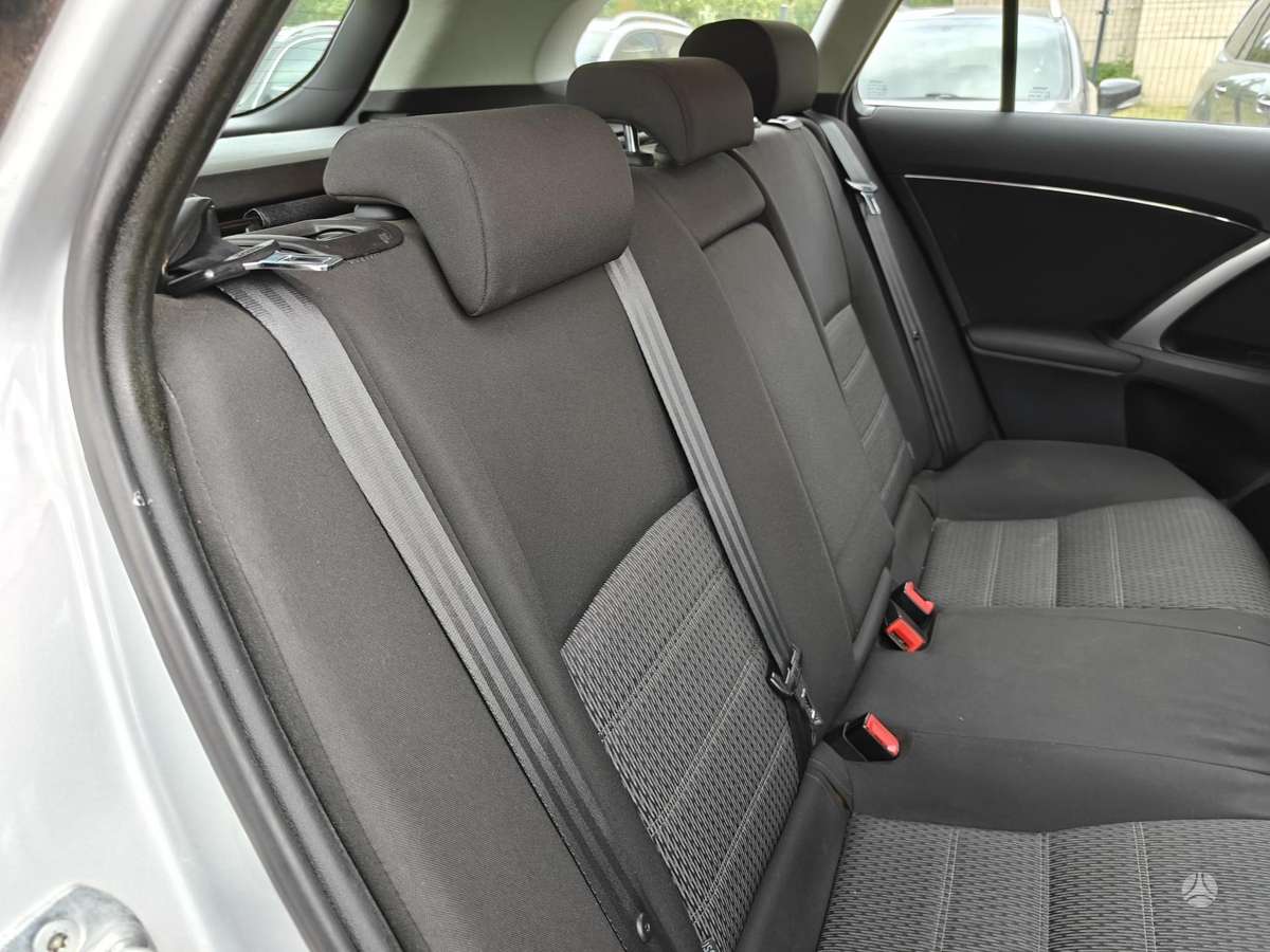 Toyota Avensis, 2.0 l., Универсал