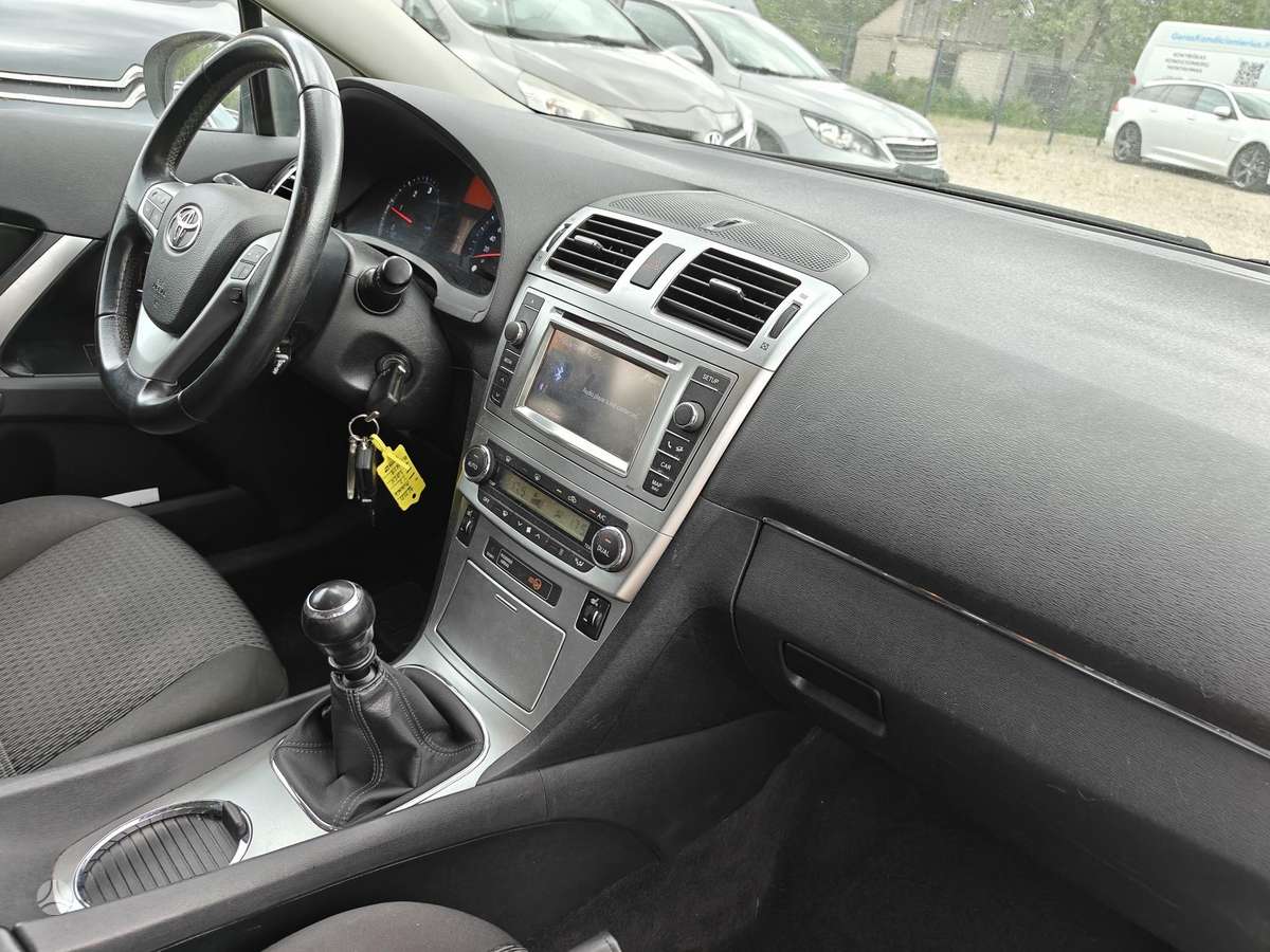 Toyota Avensis, 2.0 l., Универсал