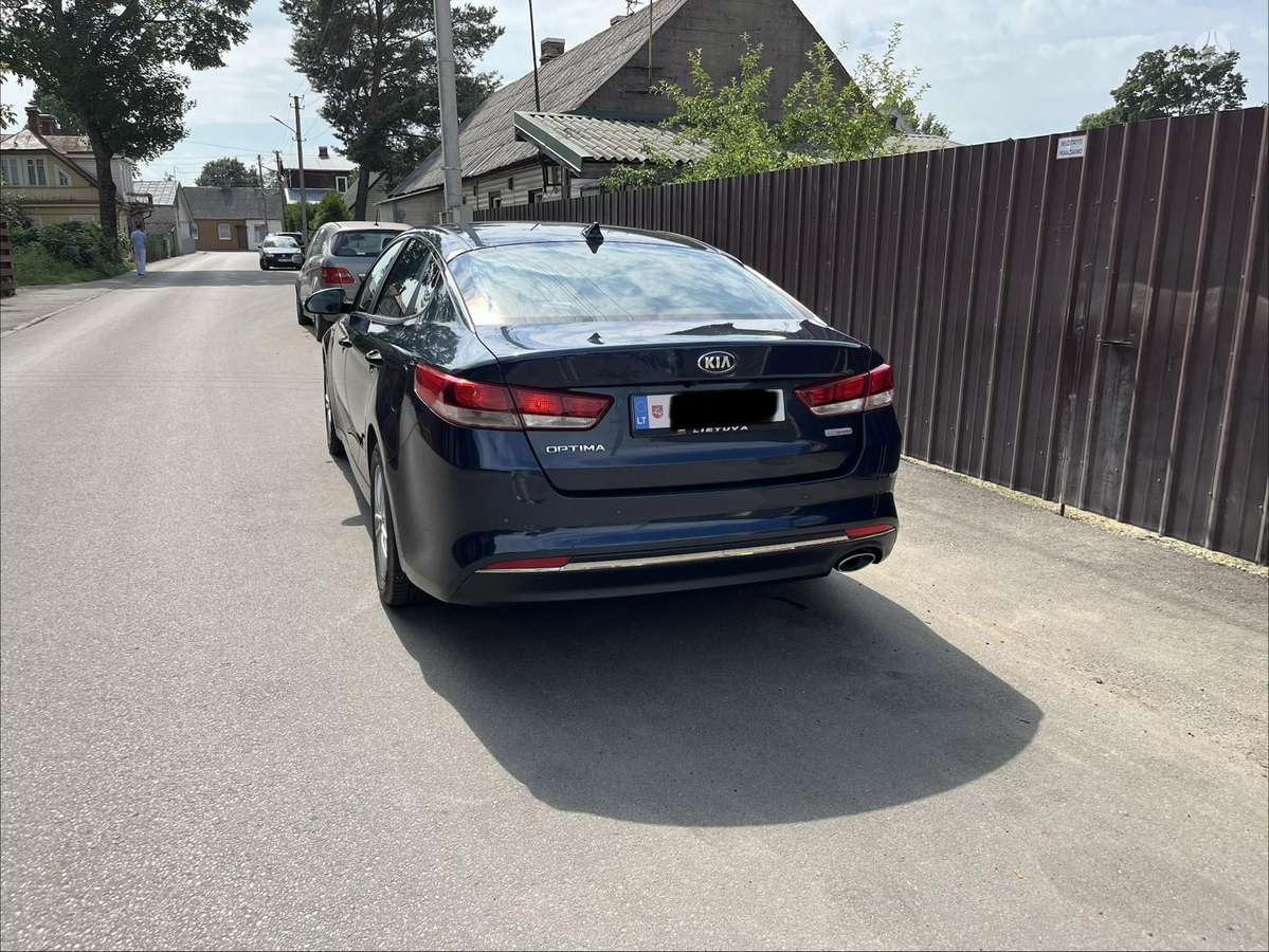 Kia Optima, 1.7 l., Седан
