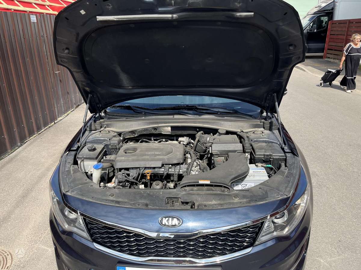 Kia Optima, 1.7 l., Седан