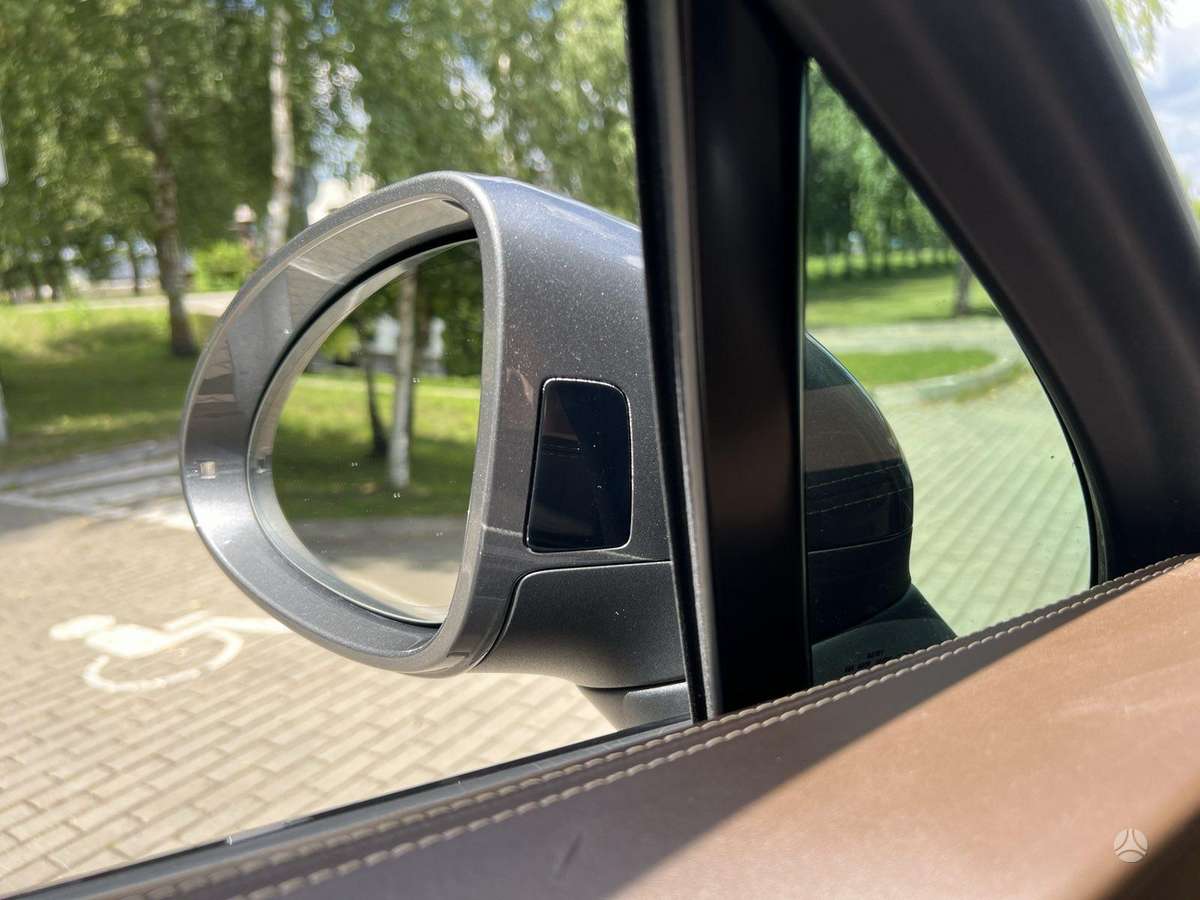 Porsche Cayenne - 11
