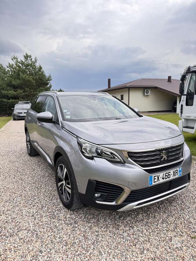 Peugeot 5008 - 5