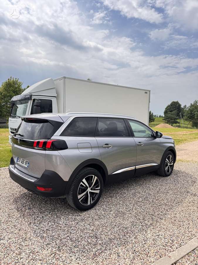 Peugeot 5008 - 7