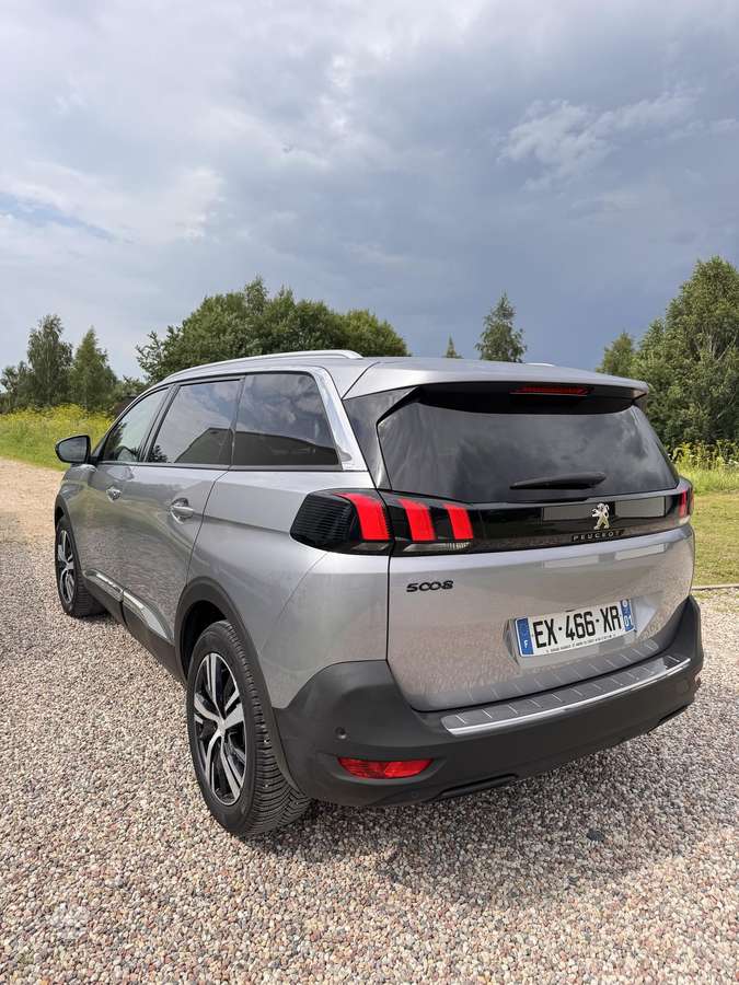 Peugeot 5008 - 12