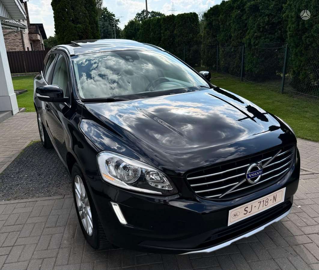Volvo XC60, 2.0 l., off-road / crossover