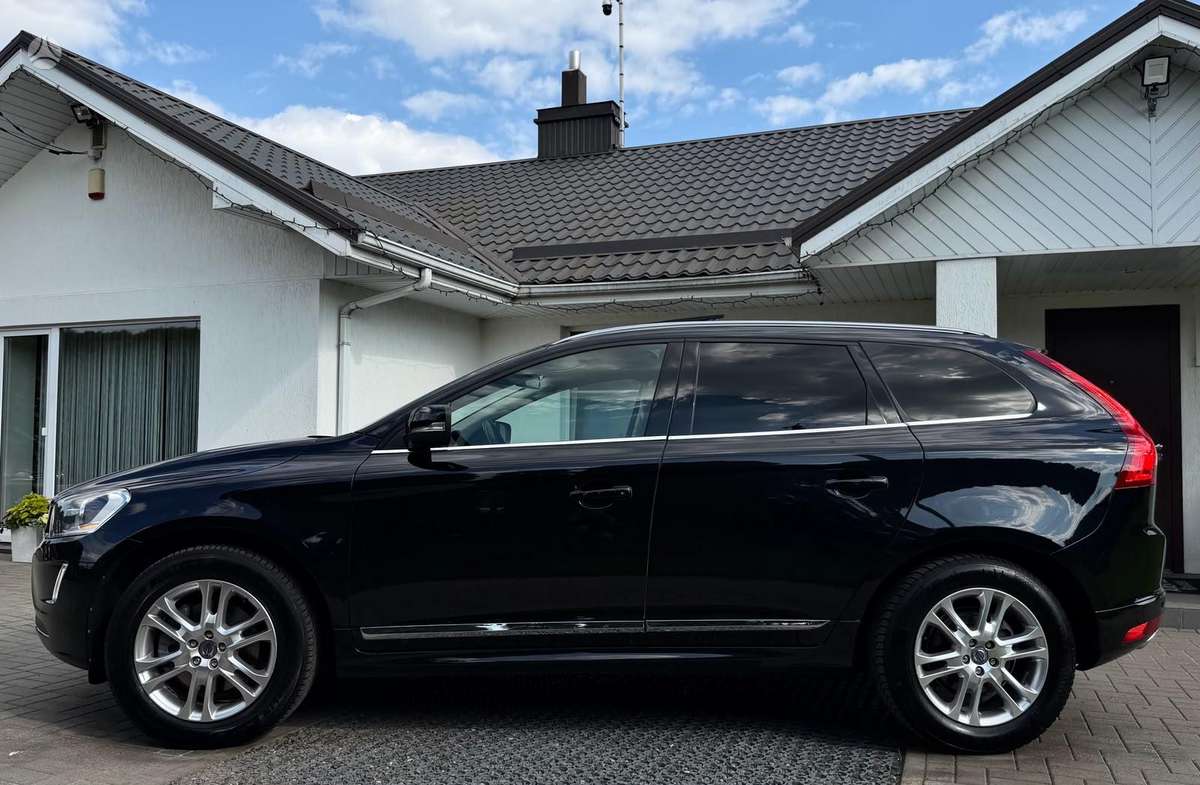 Volvo XC60, 2.0 l., off-road / crossover