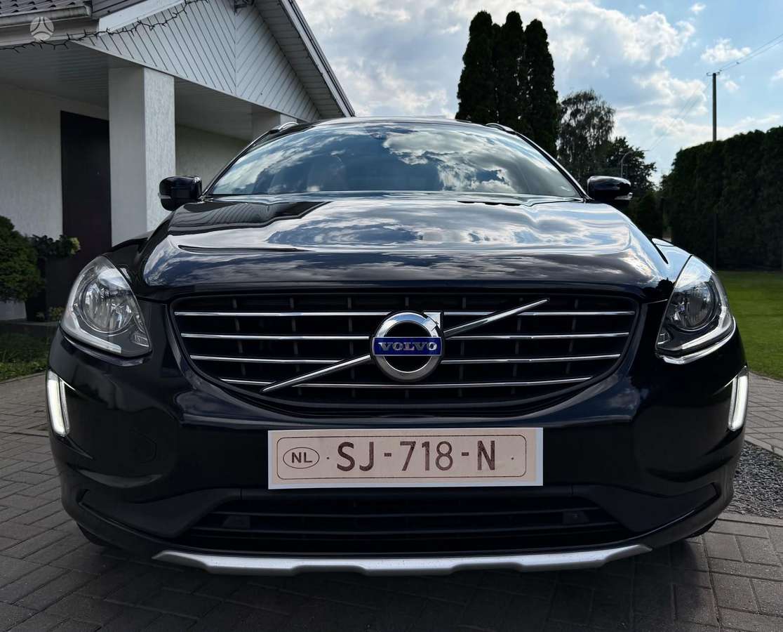 Volvo XC60, 2.0 l., off-road / crossover
