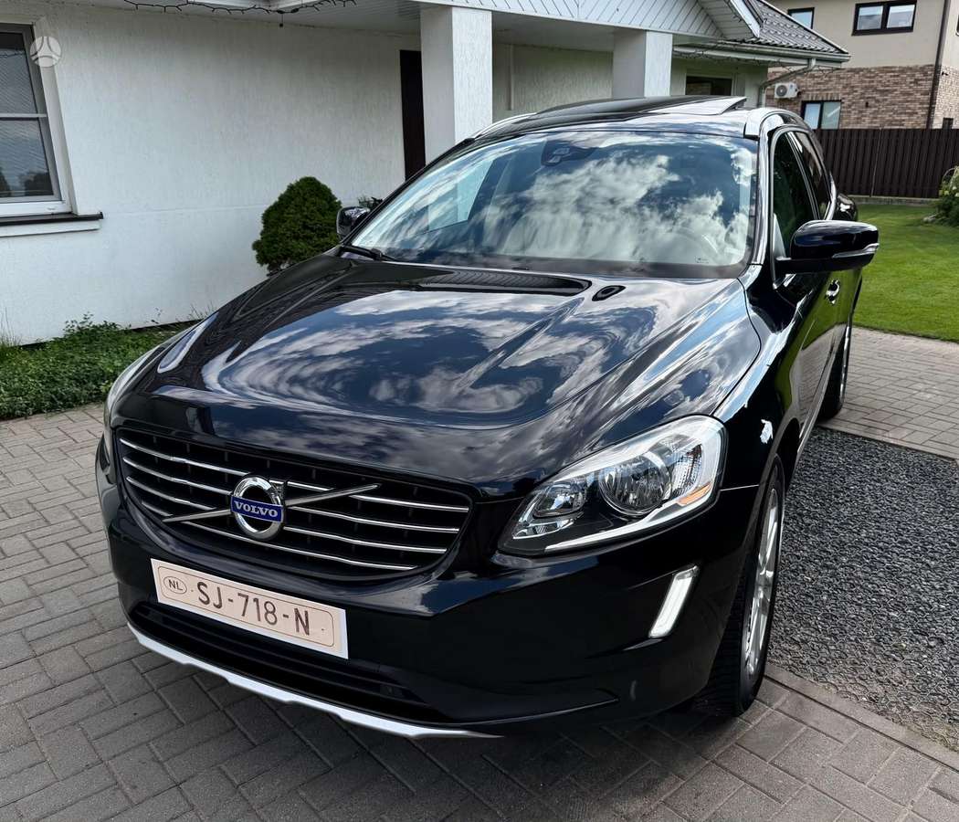 Volvo XC60, 2.0 l., off-road / crossover