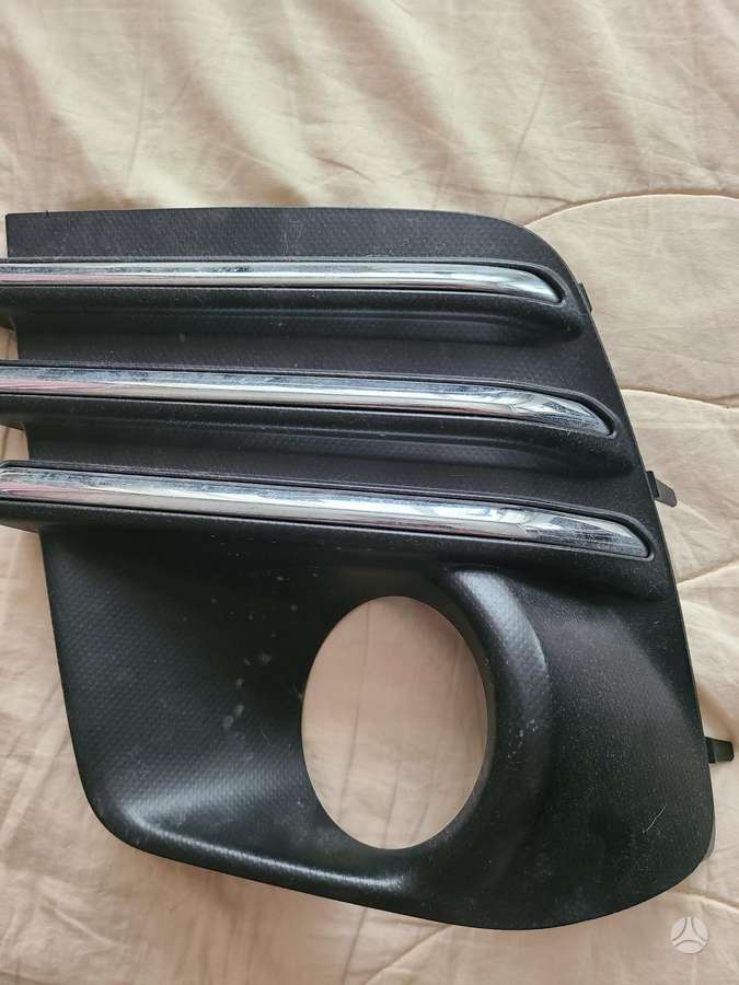 Subaru Forester trim parts