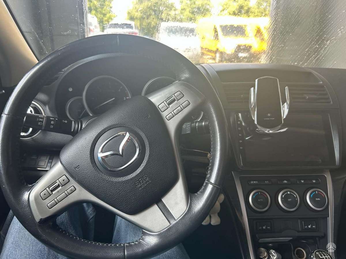Mazda 6, 2.0 l., Седан