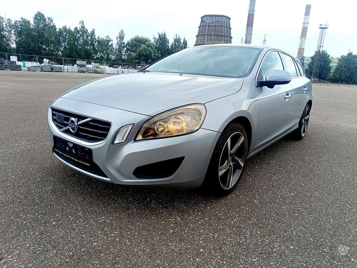 Volvo V60, 2.0 l., Универсал
