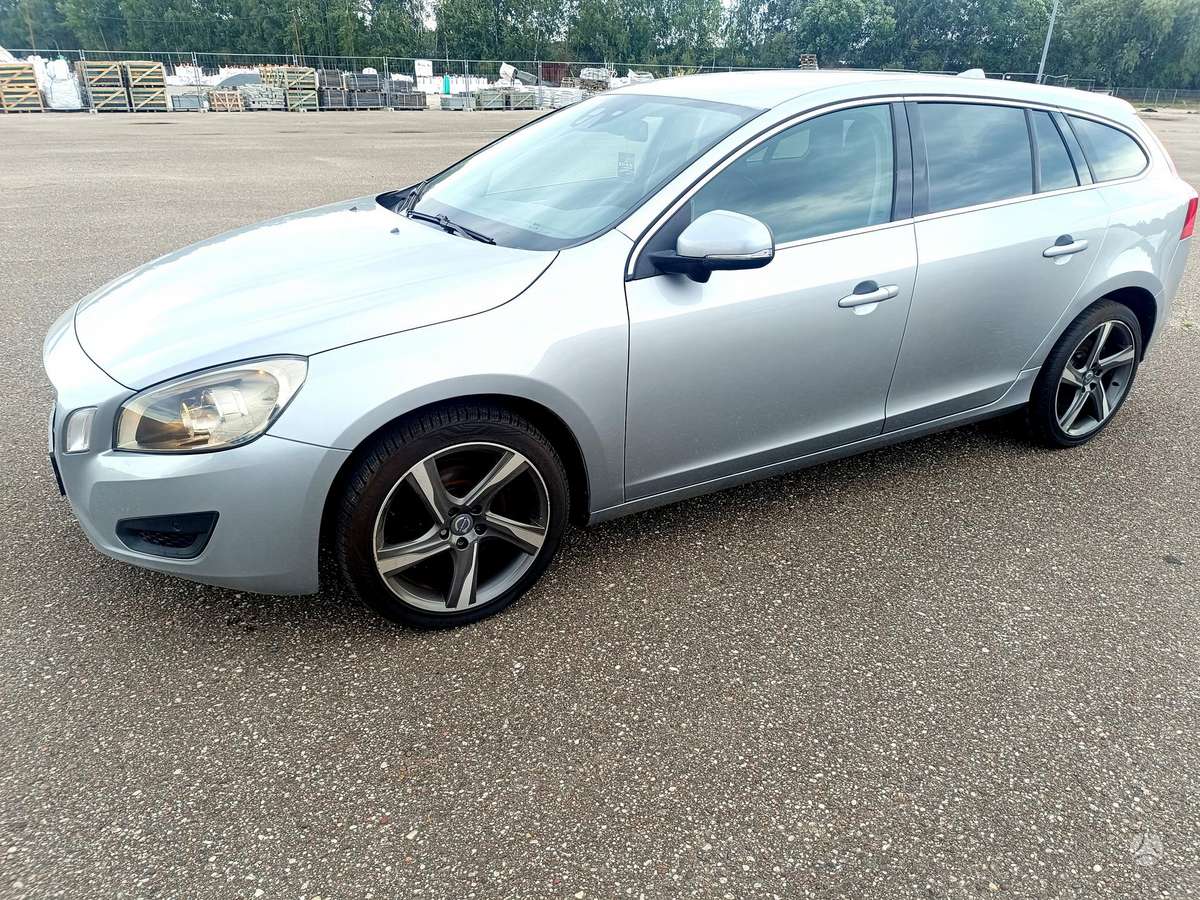 Volvo V60, 2.0 l., Универсал