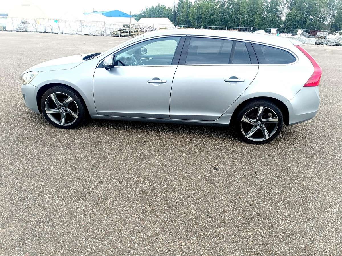 Volvo V60, 2.0 l., Универсал