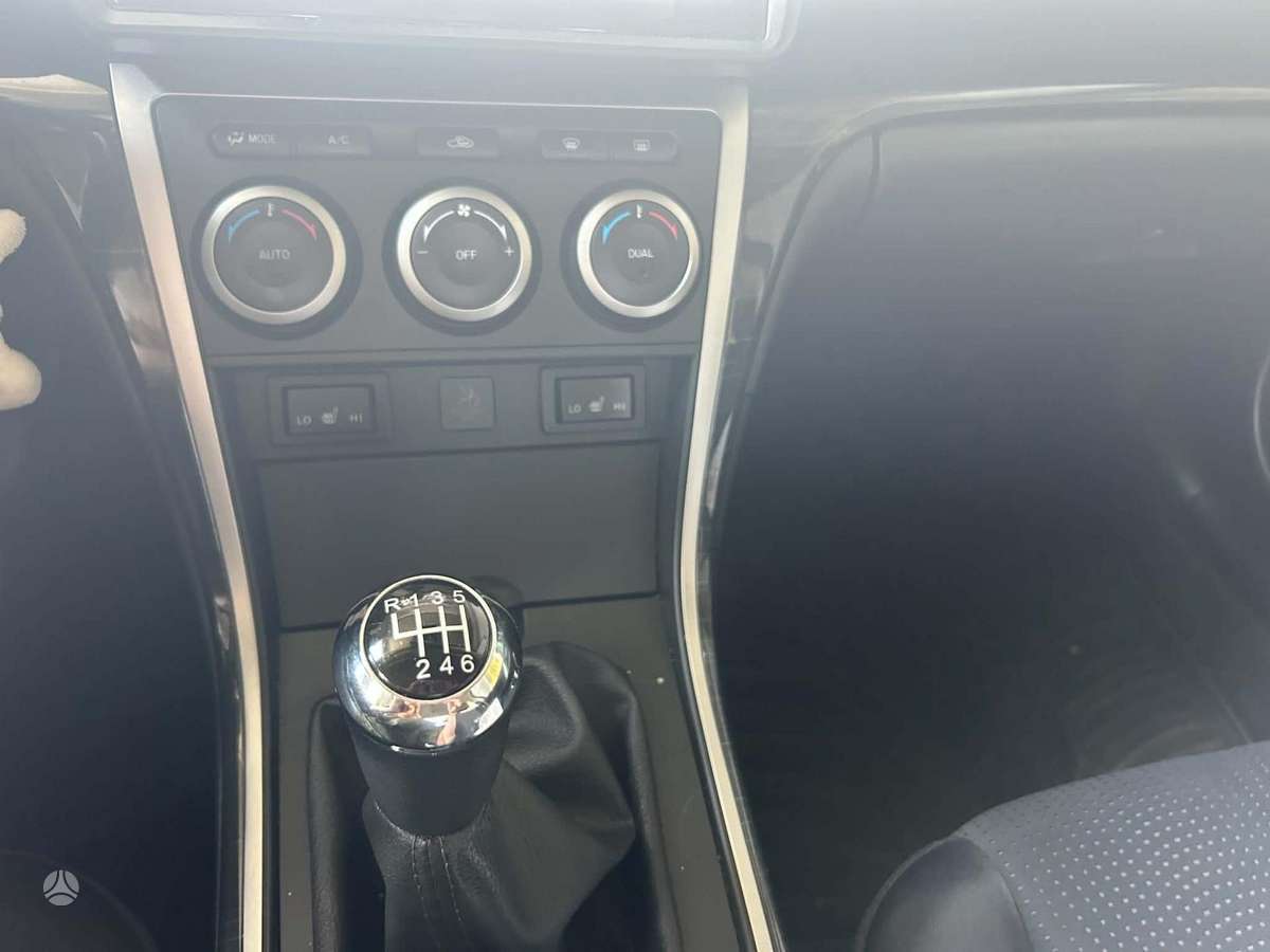 Mazda 6, 2.0 l., Седан