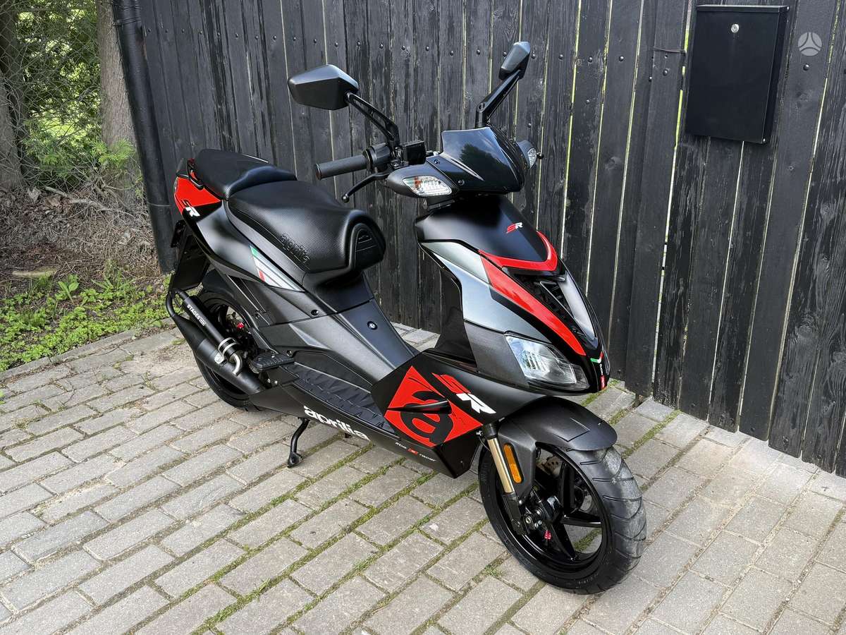 Aprilia SR 49cc, мотороллеры / мопеды