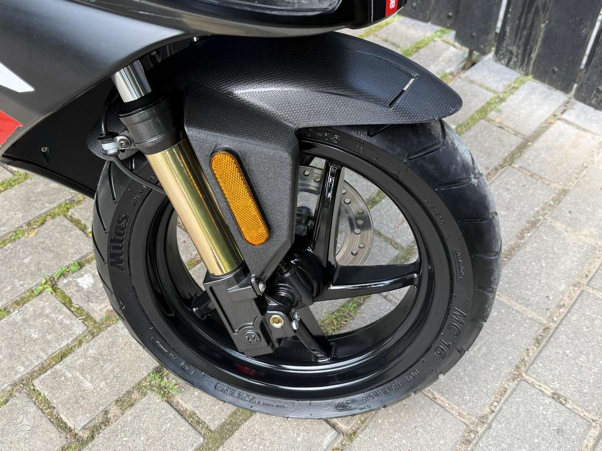 Aprilia SR 49cc, мотороллеры / мопеды