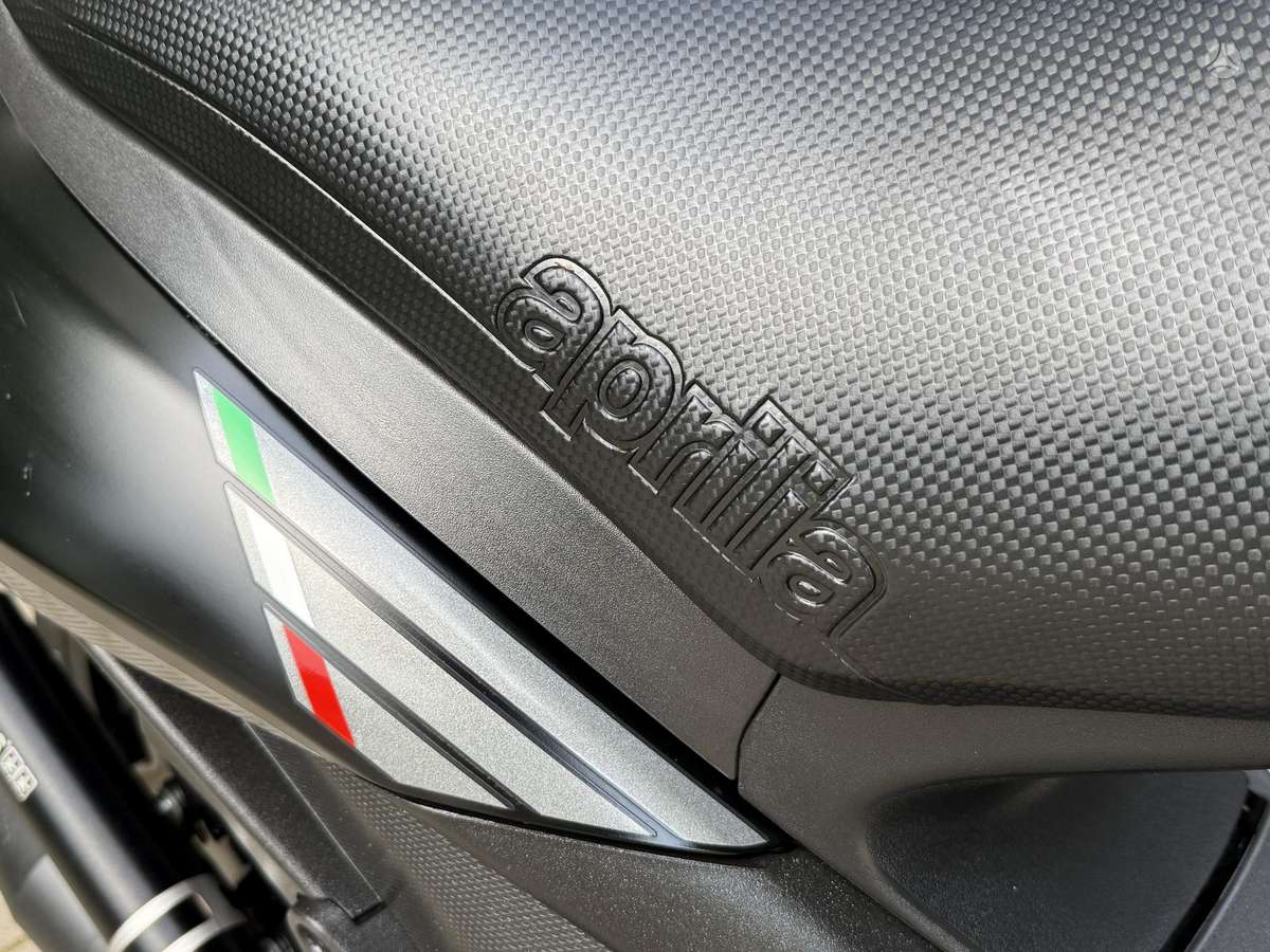 Aprilia SR 49cc, мотороллеры / мопеды