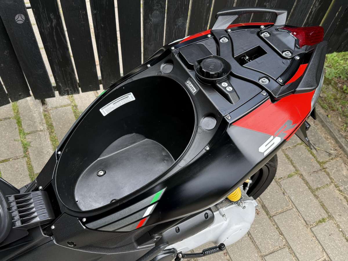 Aprilia SR 49cc, мотороллеры / мопеды