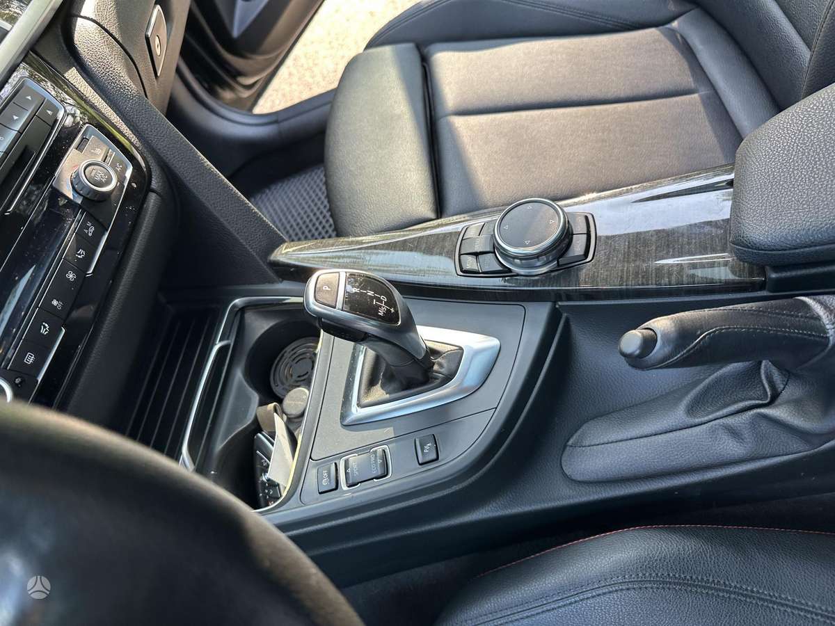 BMW 328, 2.0 l., Седан
