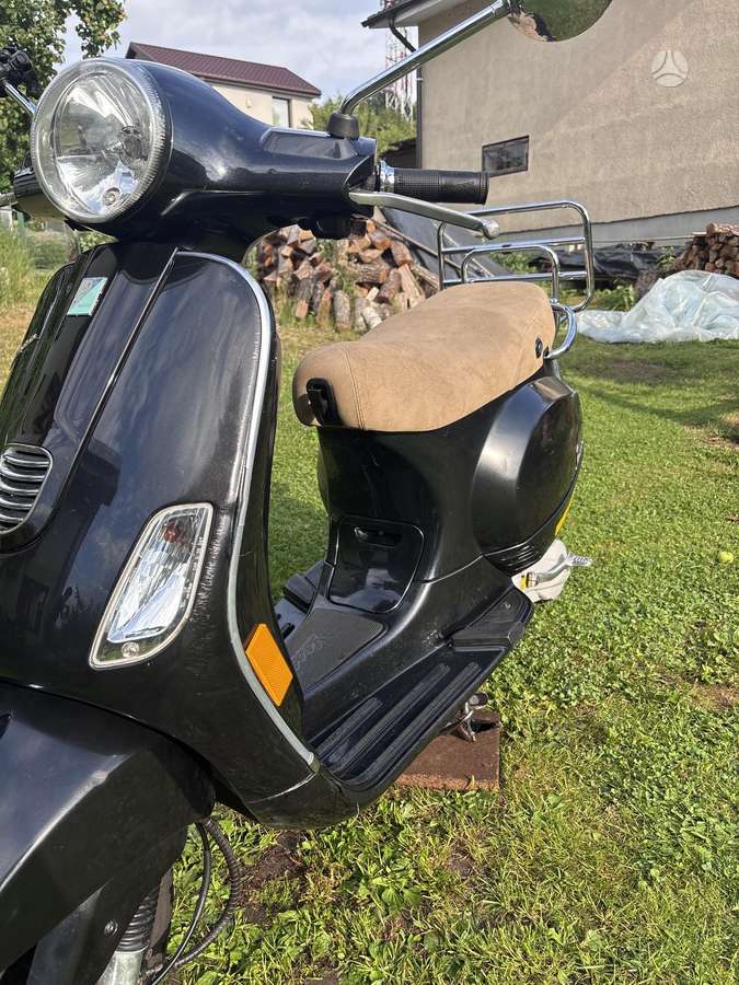 Piaggio Vespa 49cc, мотороллеры / мопеды