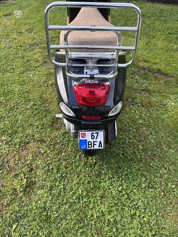 Piaggio Vespa 49cc, мотороллеры / мопеды