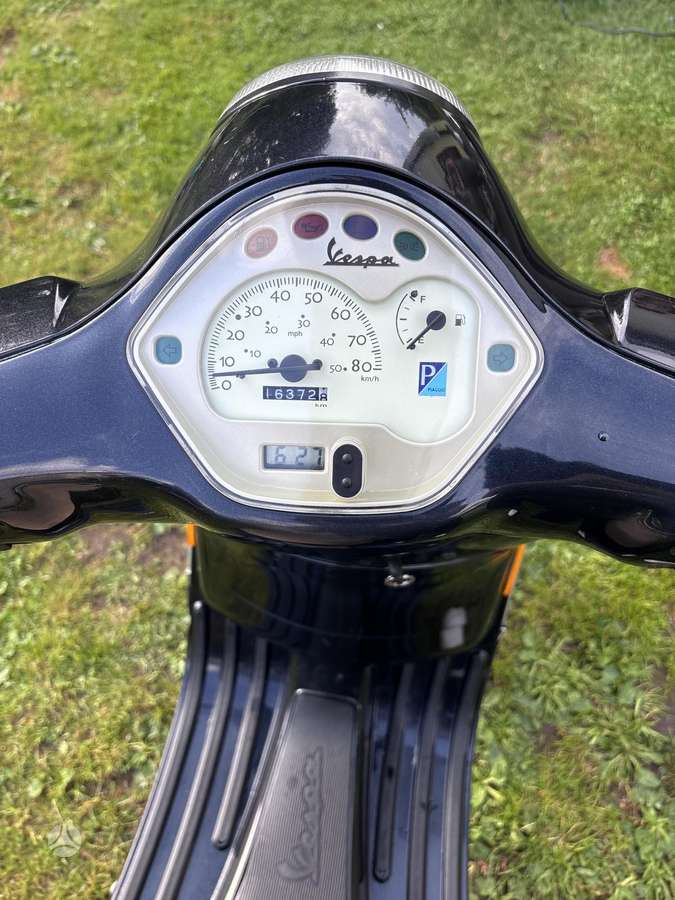 Piaggio Vespa 49cc, мотороллеры / мопеды