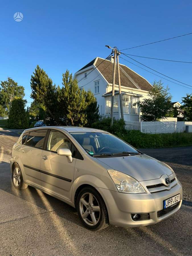 Toyota Corolla Verso - 6