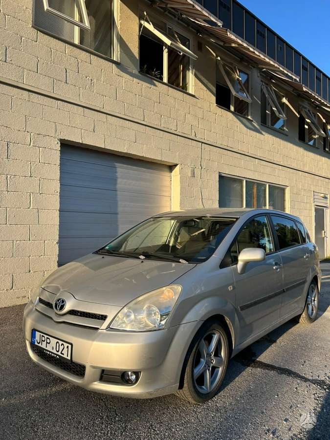 Toyota Corolla Verso - 7