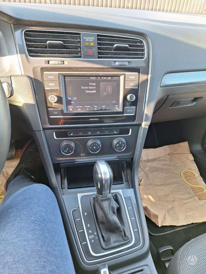 Volkswagen Golf, 1.8 l., Универсал