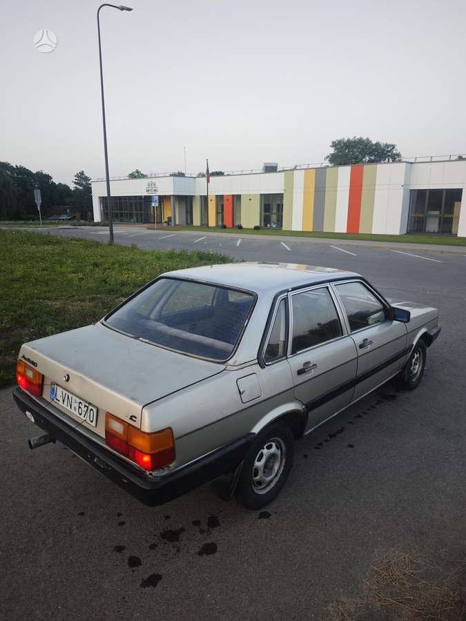 Audi 80, 1.8 l., Седан