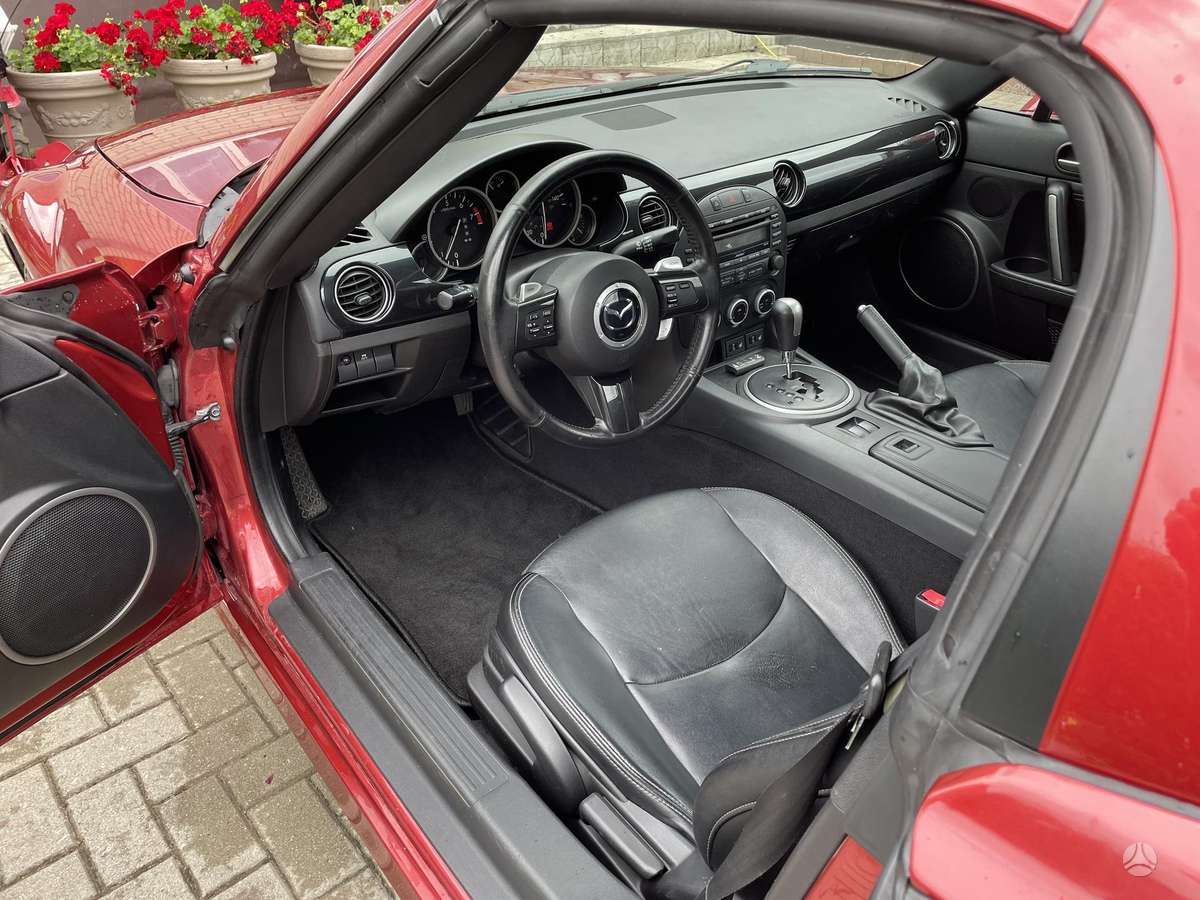 Mazda MX-5, 2.0 l., Кабриолет
