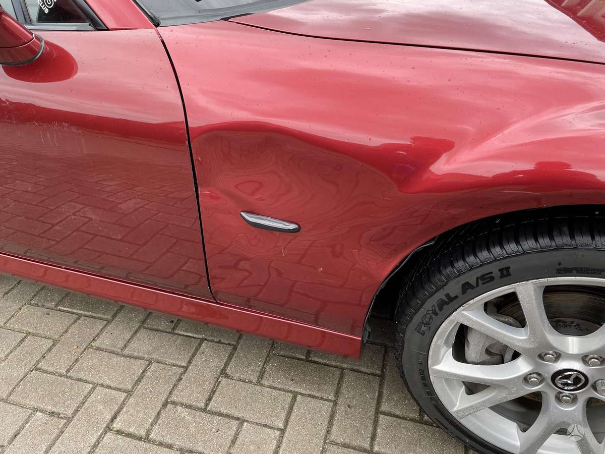 Mazda MX-5, 2.0 l., convertible
