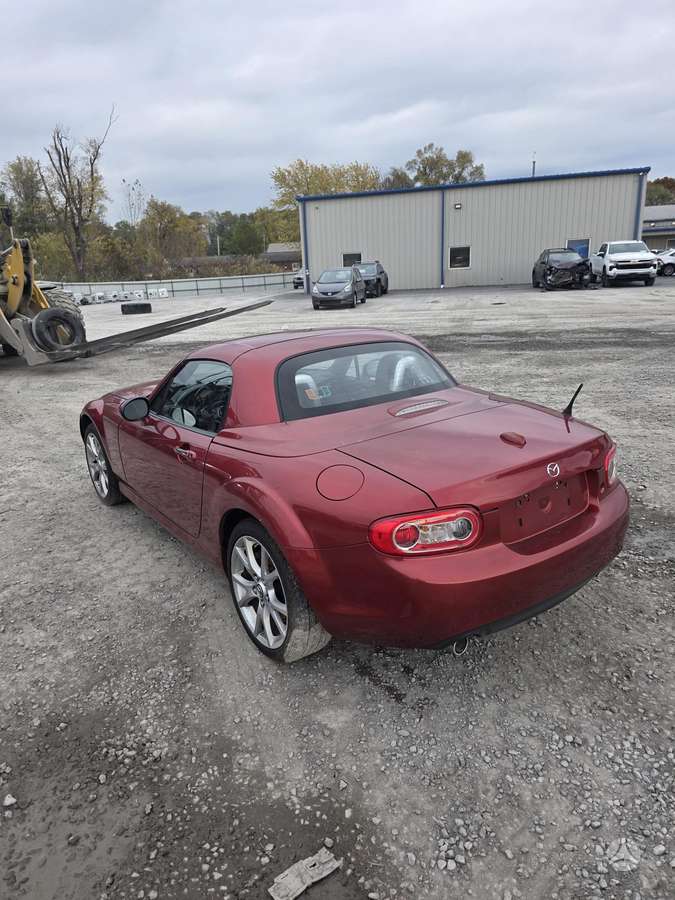 Mazda MX-5, 2.0 l., Кабриолет
