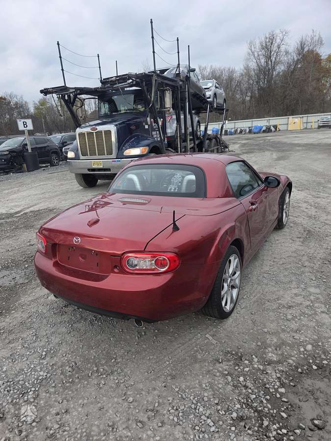 Mazda MX-5, 2.0 l., Кабриолет