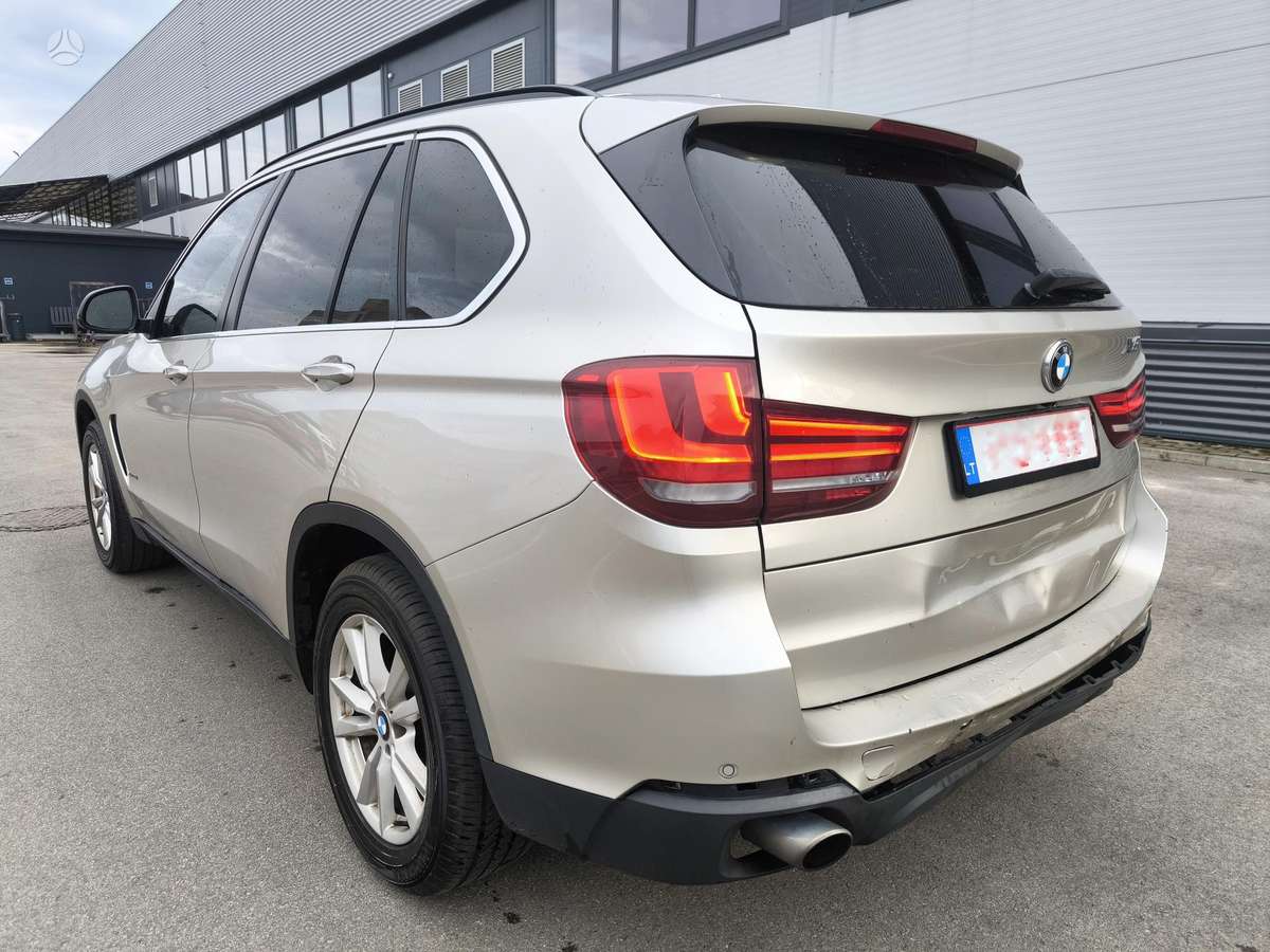 BMW X5, 3.0 l., off-road / crossover