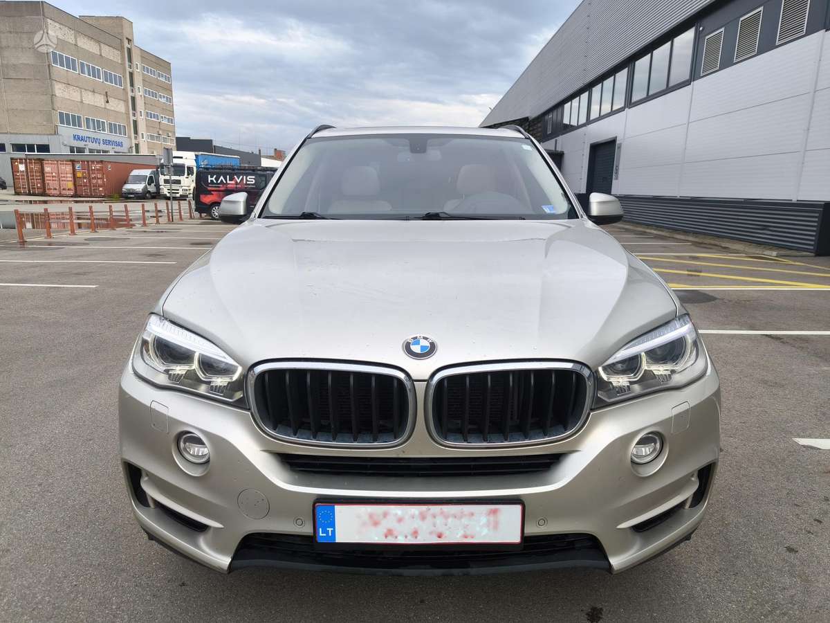 BMW X5, 3.0 l., off-road / crossover