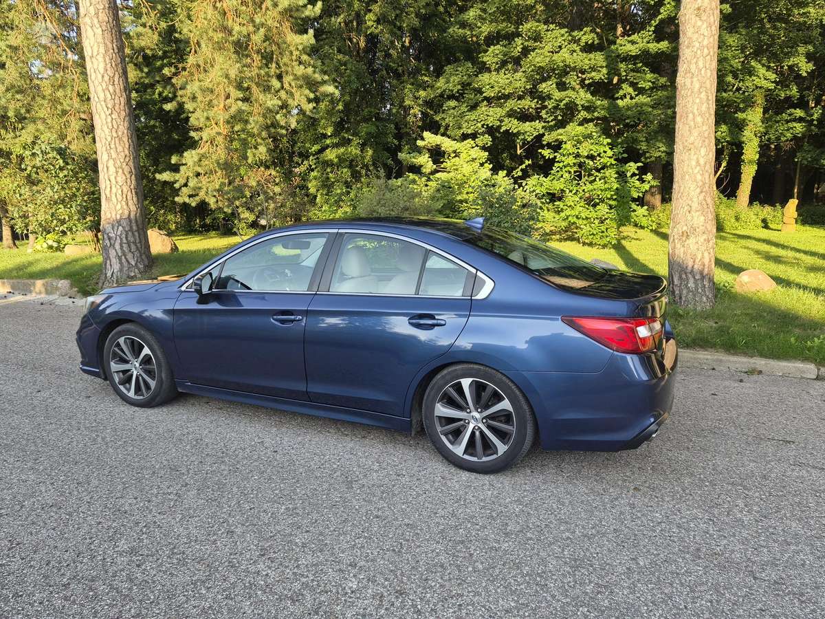 Subaru Legacy - 5