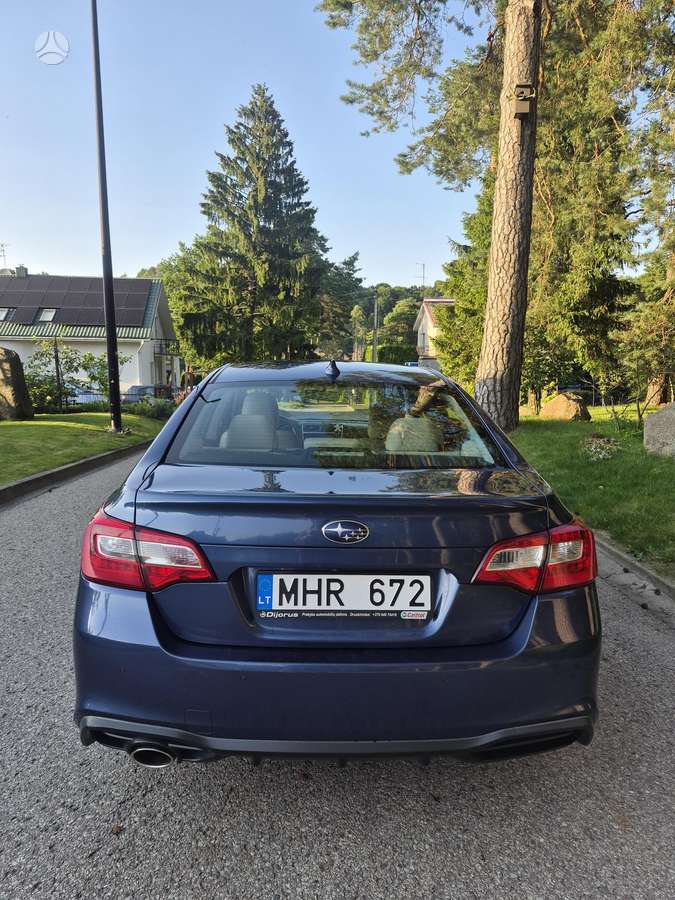 Subaru Legacy - 6