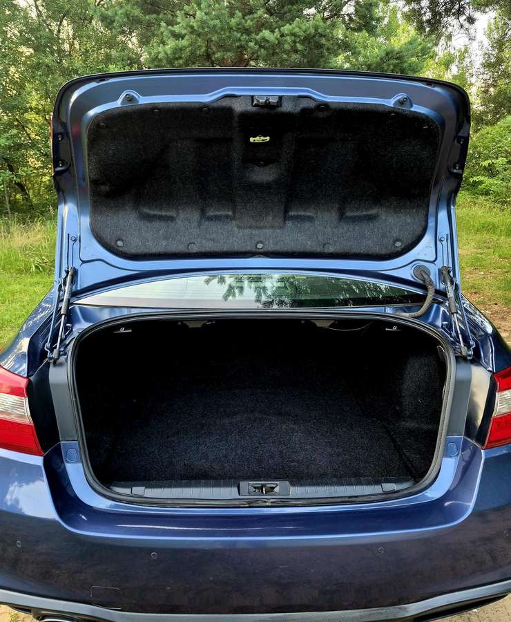 Subaru Legacy - 7