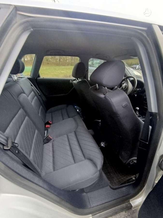 Audi A3, 1.6 l., hatchback