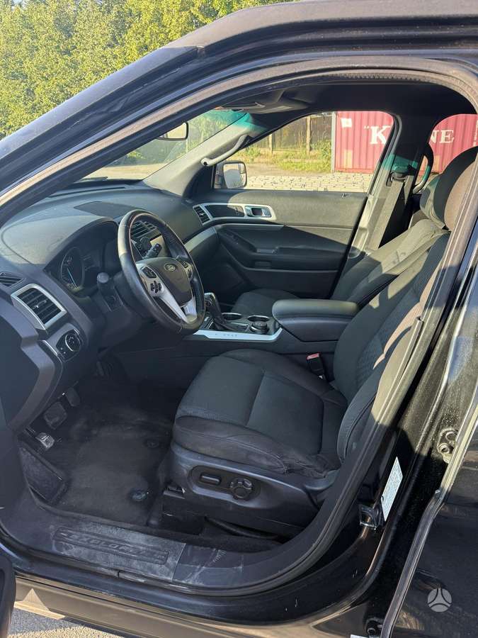 Ford Explorer, 3.5 l., off-road / crossover