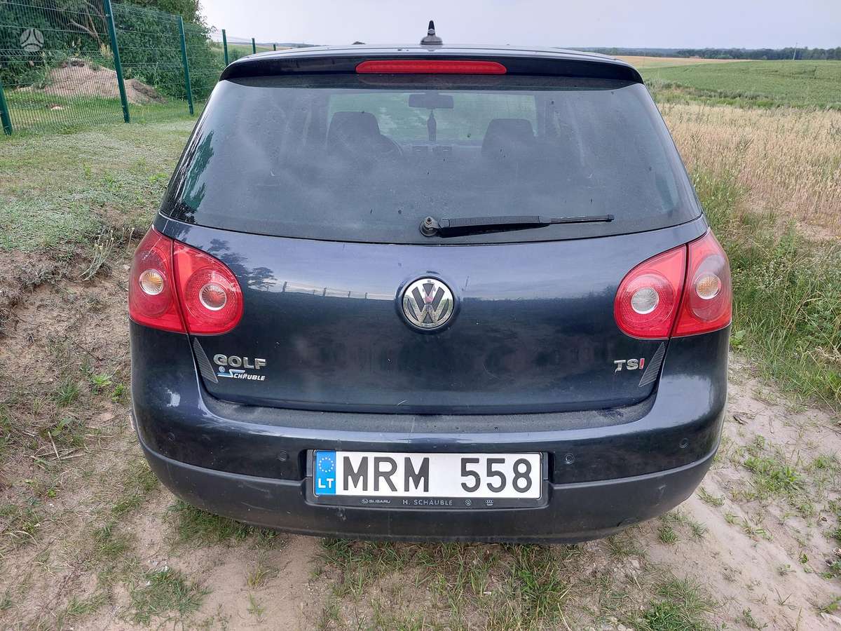 Volkswagen Golf - 8