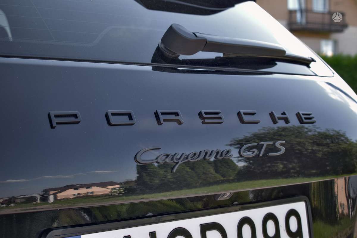 Porsche Cayenne - 11