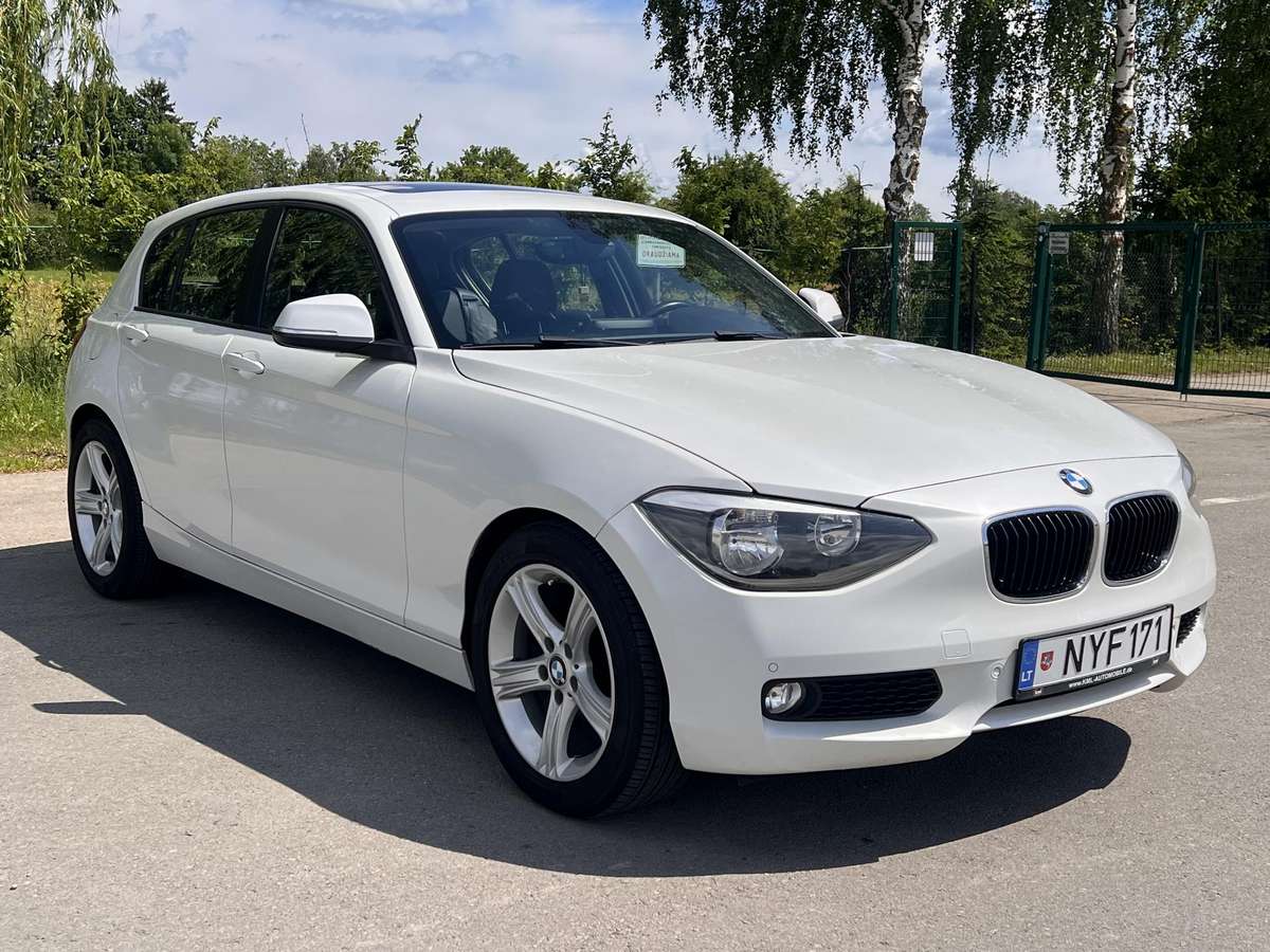 BMW 118, 2.0 l., Хэтчбек