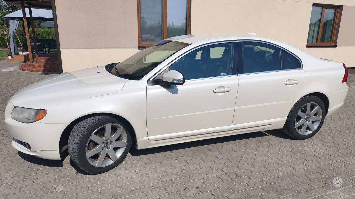 Volvo S80, 2.4 l., Седан