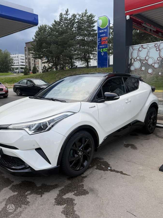 Toyota C-HR - 4