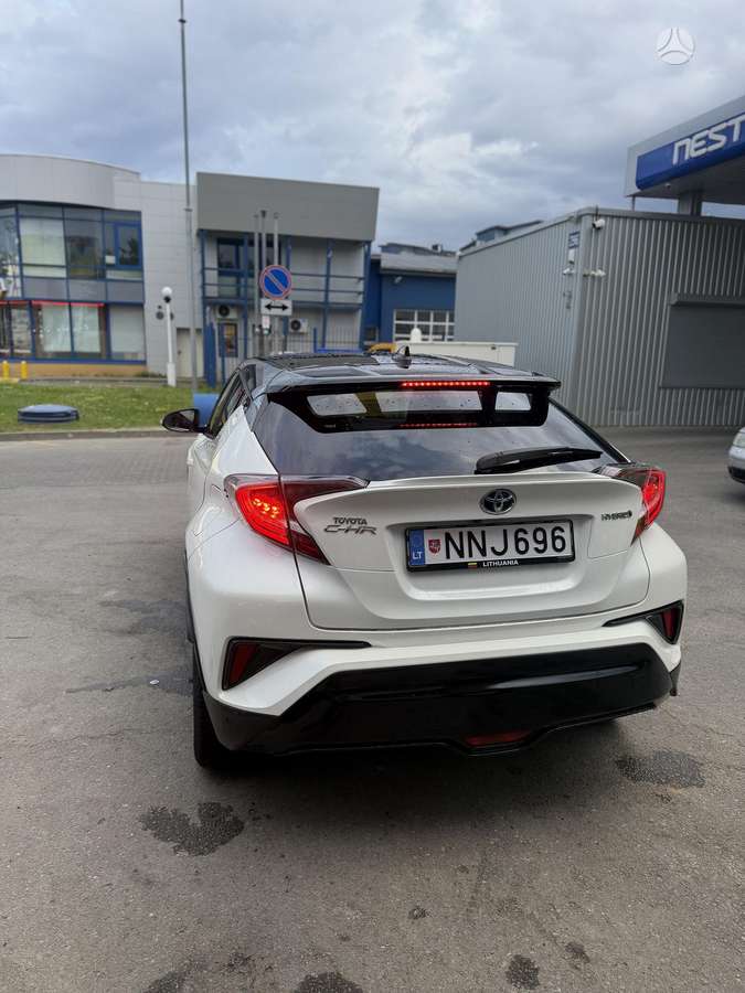 Toyota C-HR - 6