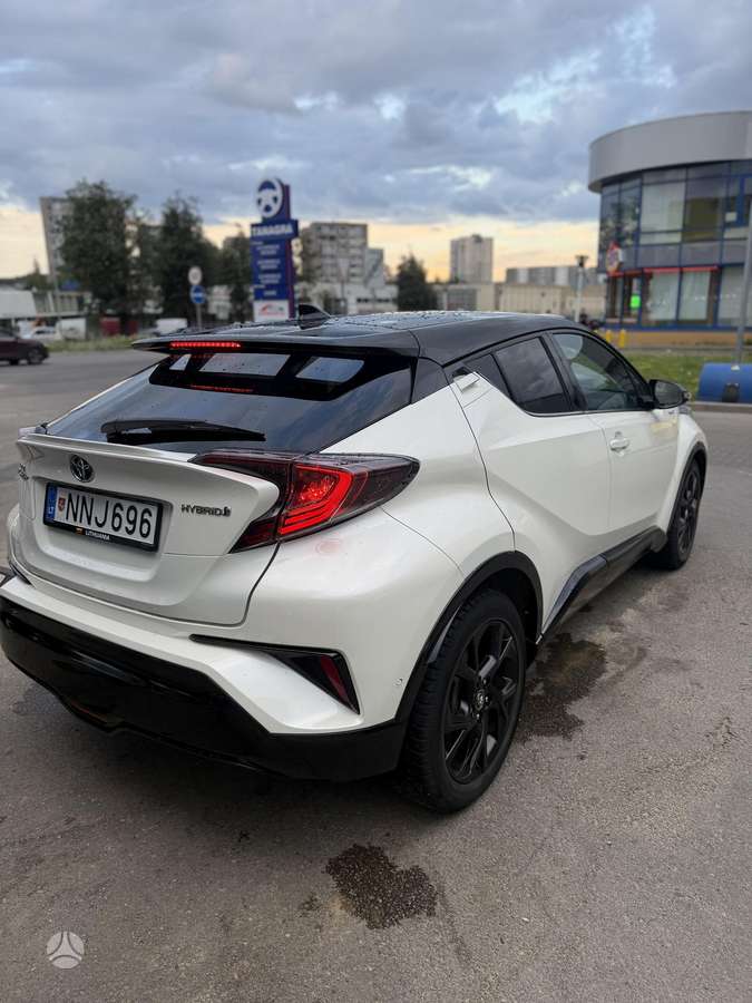 Toyota C-HR - 7
