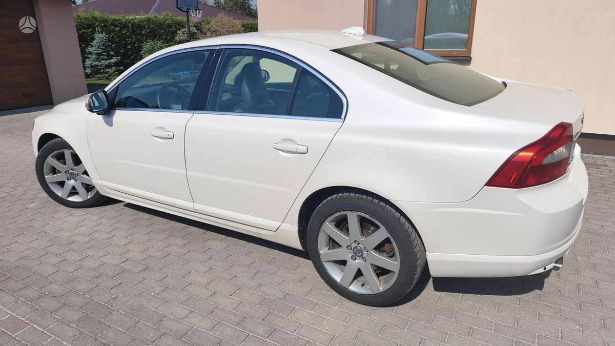 Volvo S80, 2.4 l., Седан